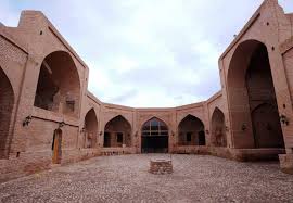 تحقیق کاروانسرا و معماری کاروانسرا در ایران